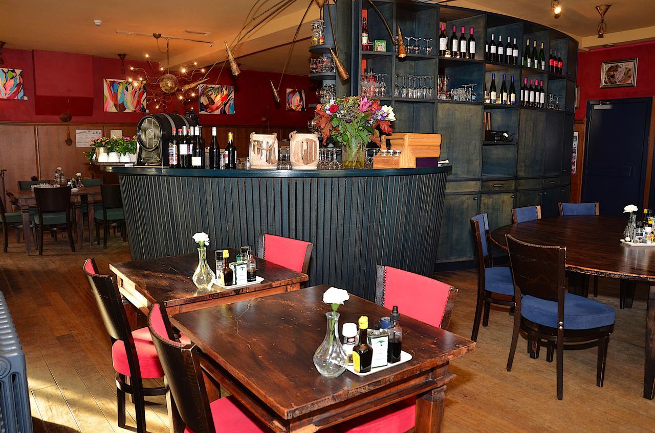 Hotel Restaurant Brasserie Kanne & Kruike Екстериор снимка